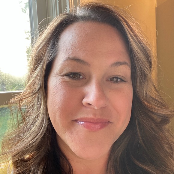 Meet your Posher, Carrie - Picture 1 of 1